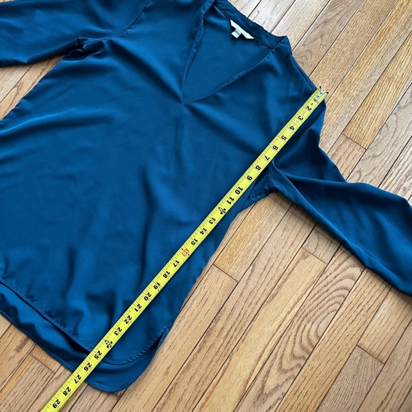 Banana Republic Deep Teal Blue V-Neck Blouse - Picture 8 of 8